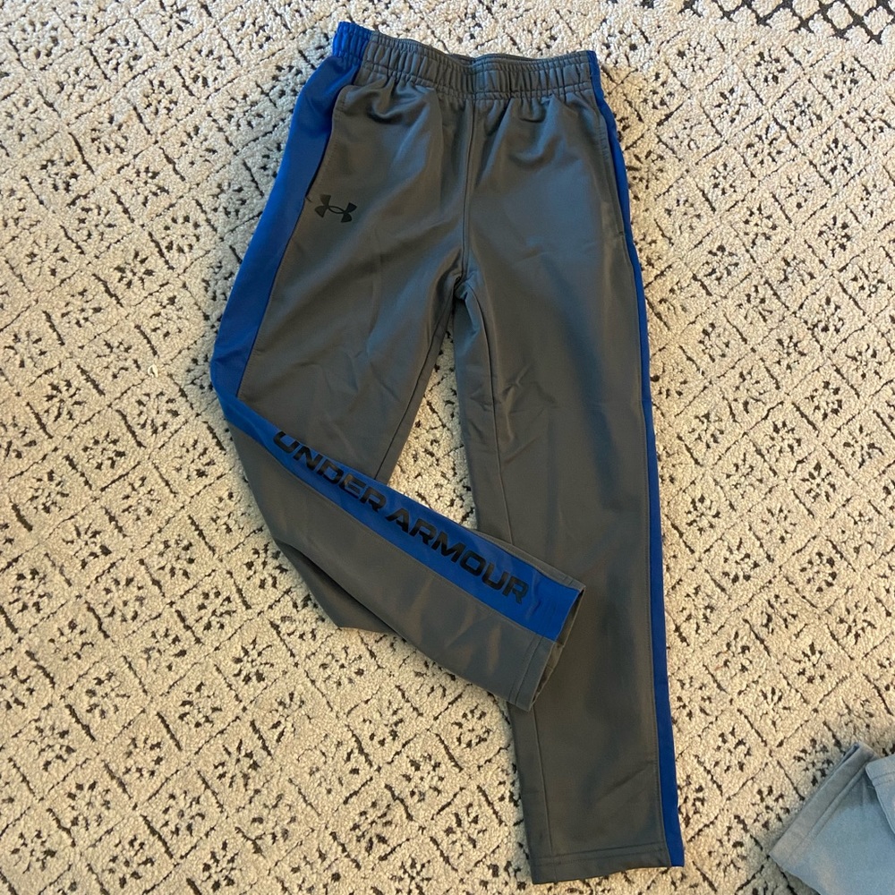 Boys Under Armour pants - size 7